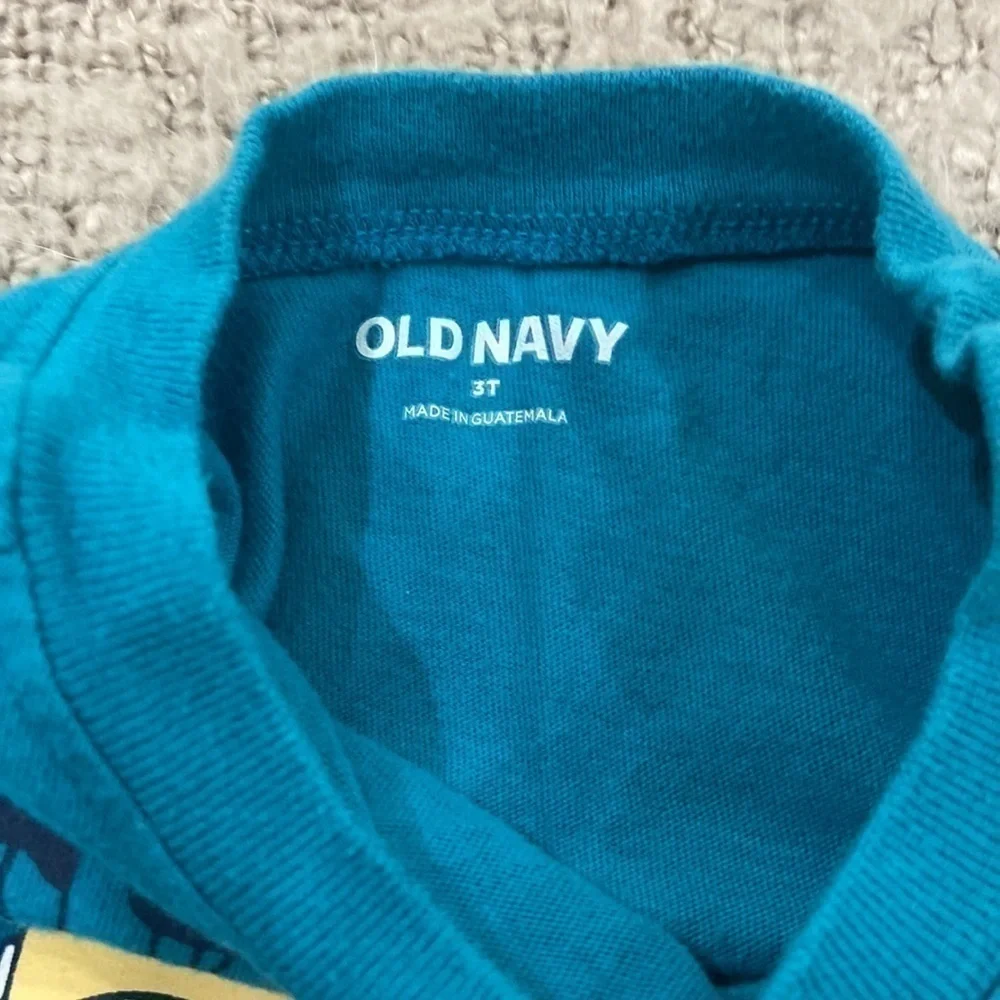 OLD Navy 3T Truck Tee